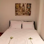 The Lux Gorgeous Apartment