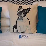 Blue Bottle Boutique Hotel