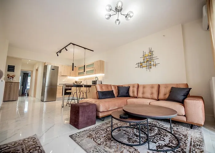 Central Luxury Apartment