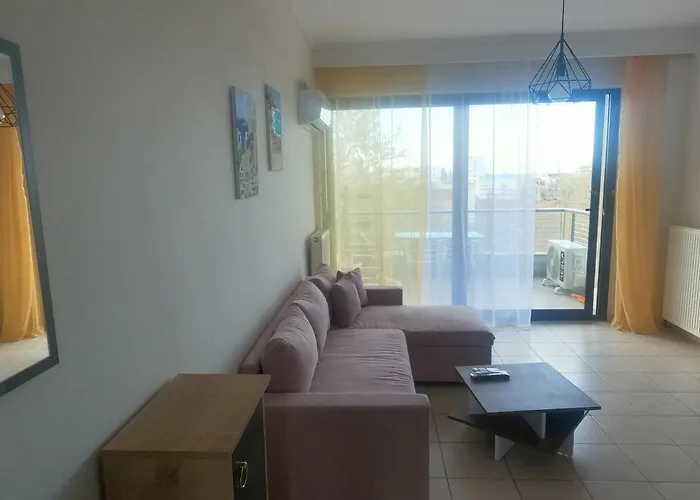 Cozy Luminous Apartment