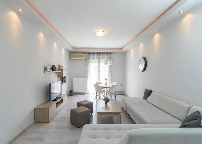 Houseloft Commercial Central