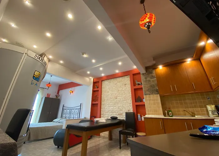 Afroditi Solarium/Massage Apartment