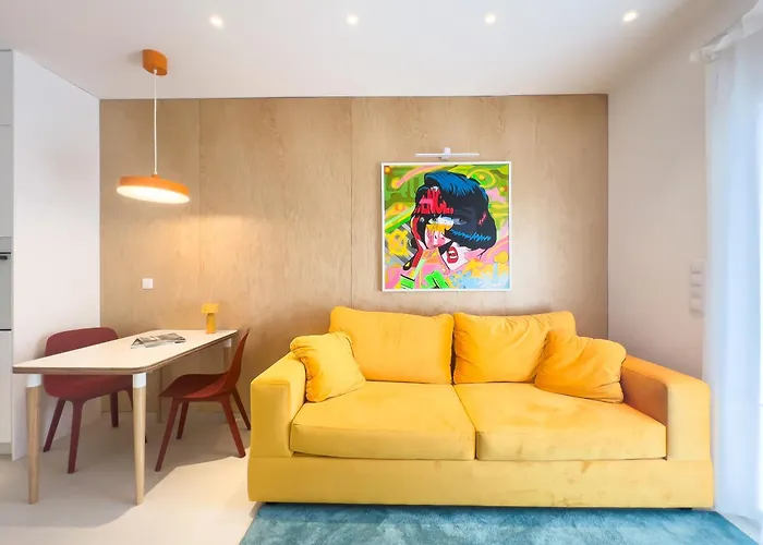 Homevision - Boutique Pop Up Condo - City Center