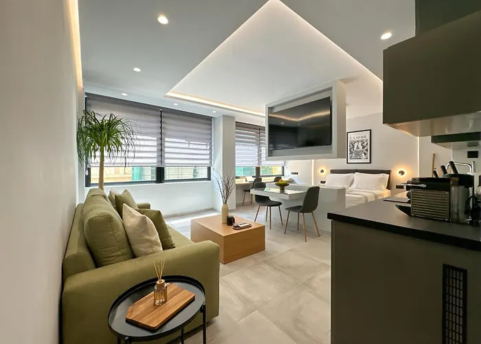 Luxury Downtown Apartment Α5