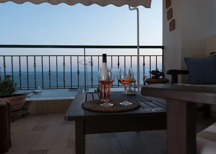 Apartment With Marina View