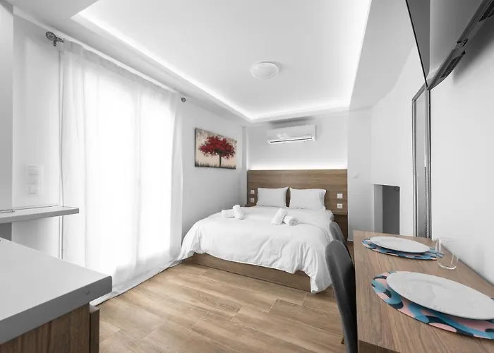 Penthouse Level 9, Nilie Hospitality Mgmt
