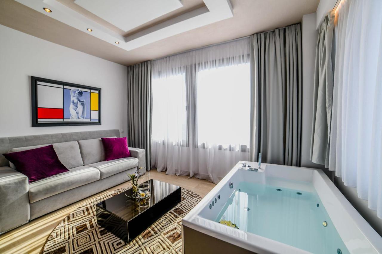 Apartment Riviera View Suites 1 *