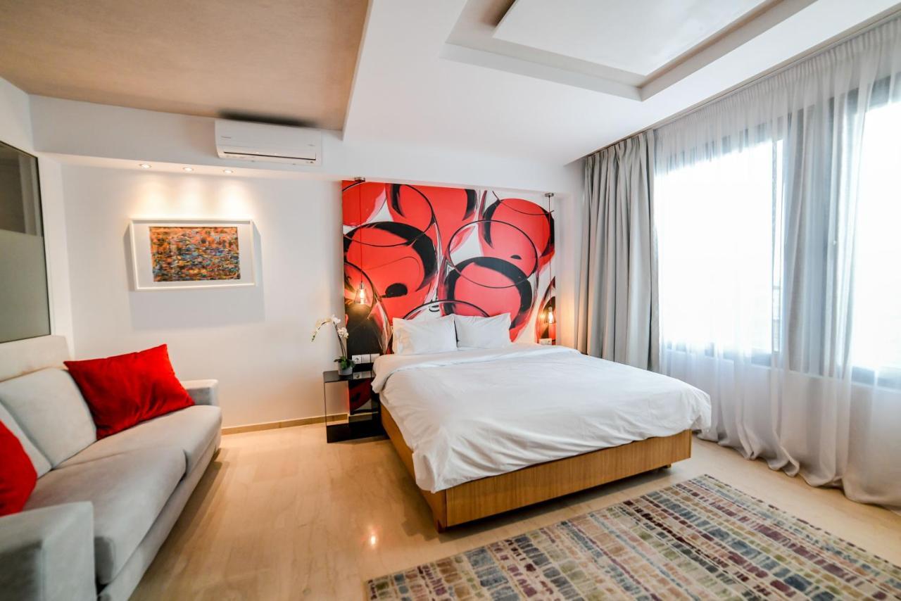 Riviera View 3 *