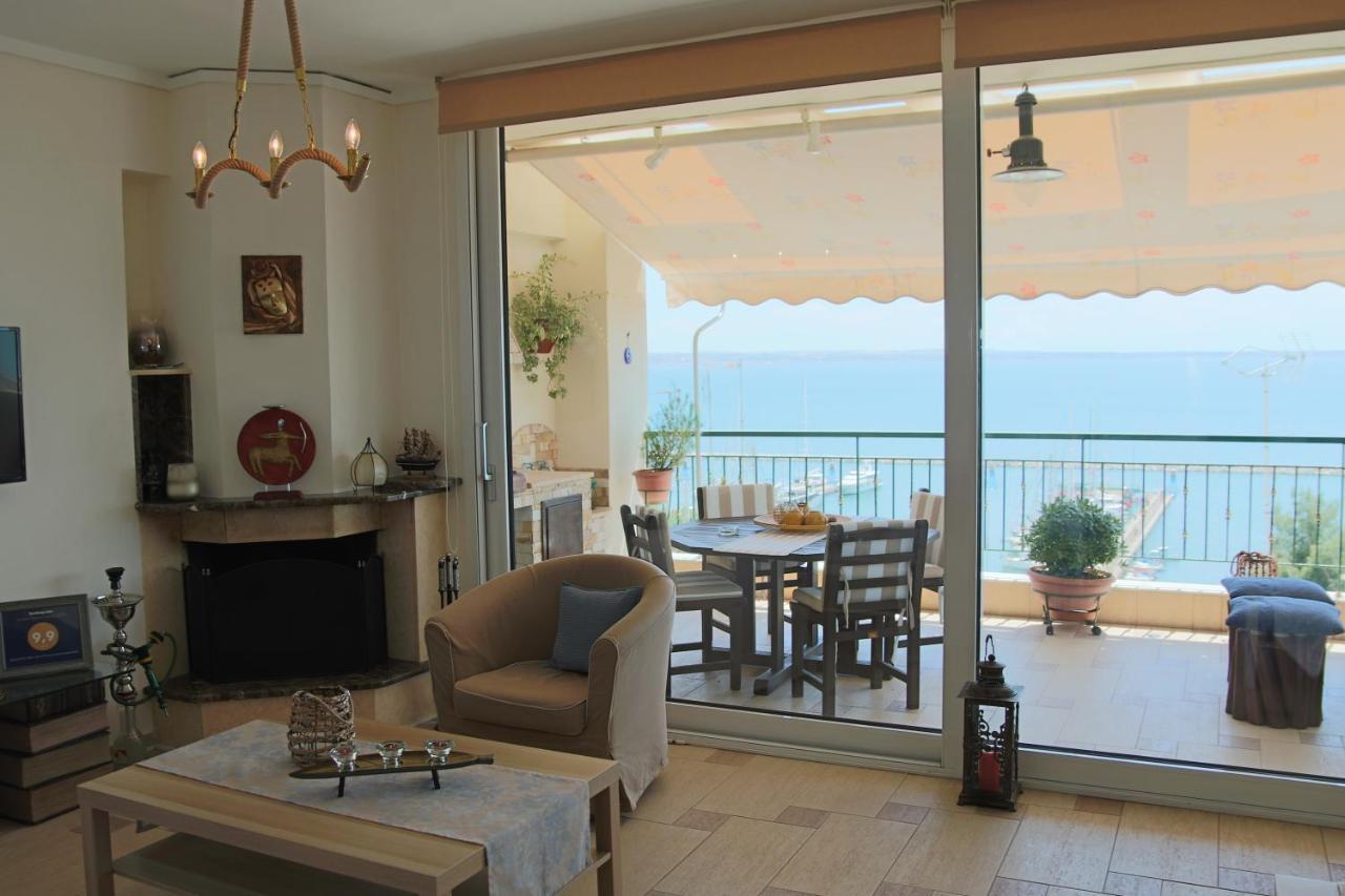 Apartment With Marina View
