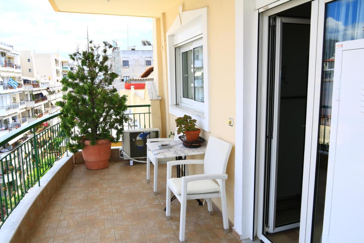 With Marina View Apartment