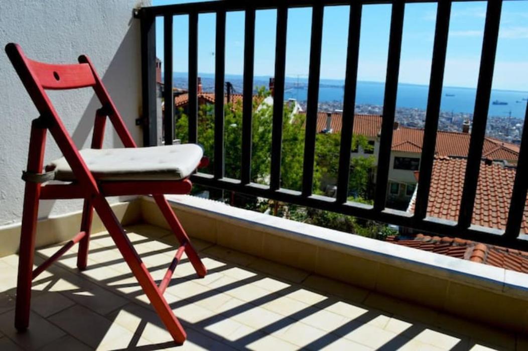 Panoramic Views Of Center Apartment