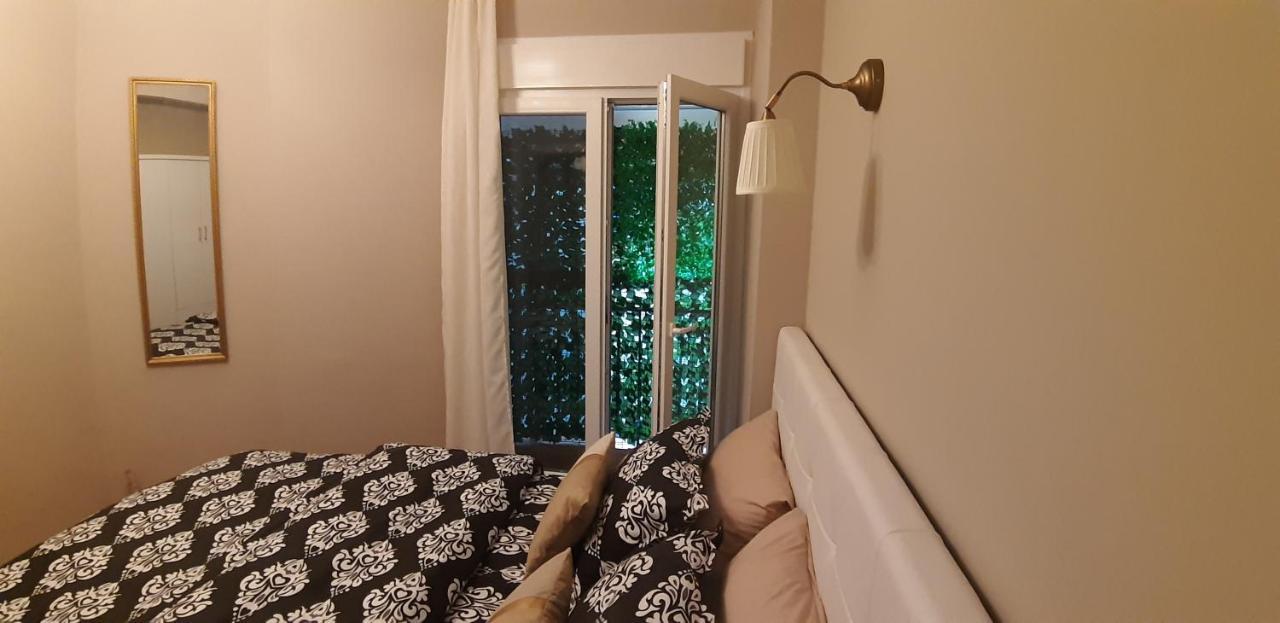 77 νικη Apartment *