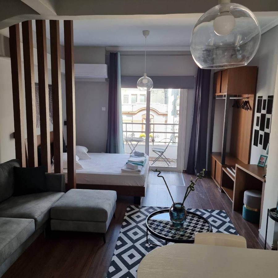 Red Tsimiski 60 Apartment *