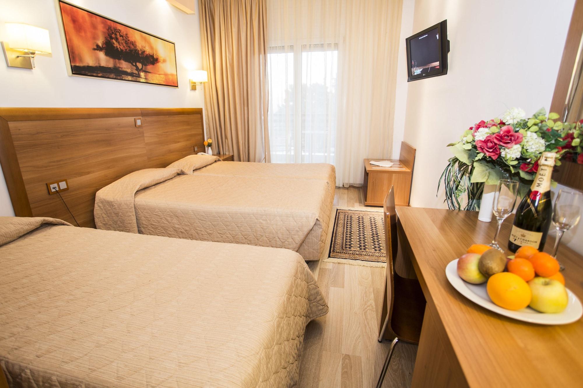Hotel Pefka 3*