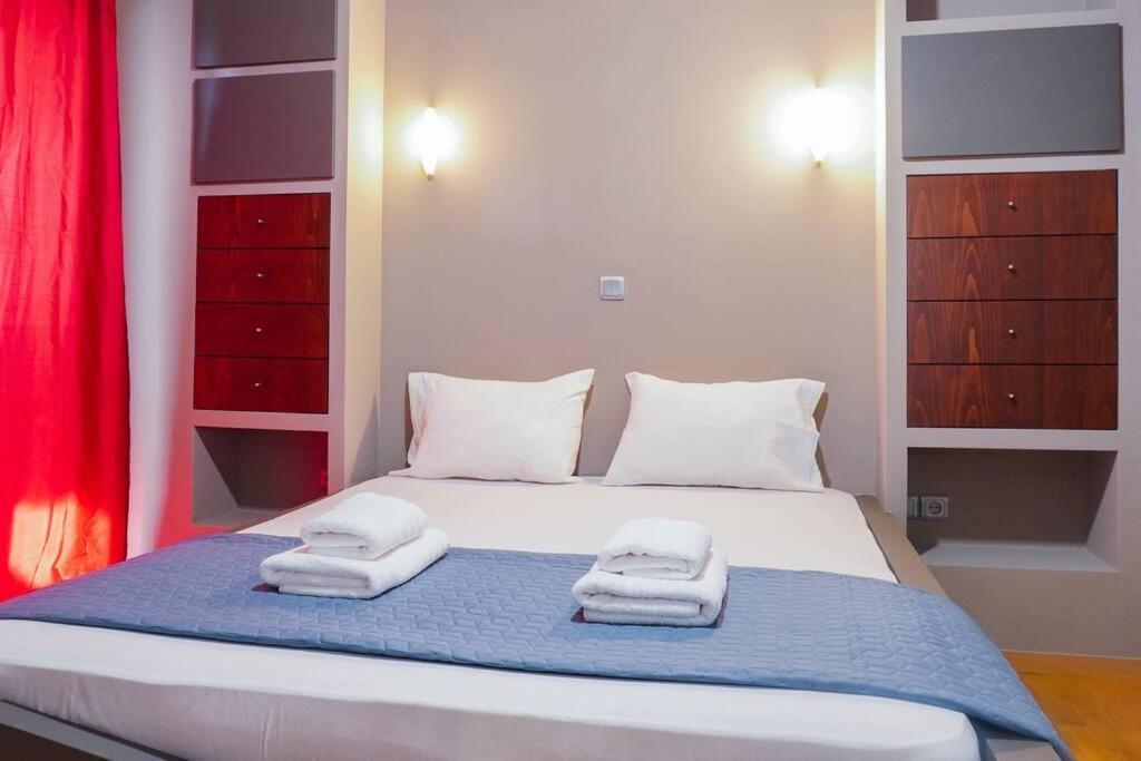 Westside Apartment, 2 Bdrms, Vesta Philoxenia Appartement