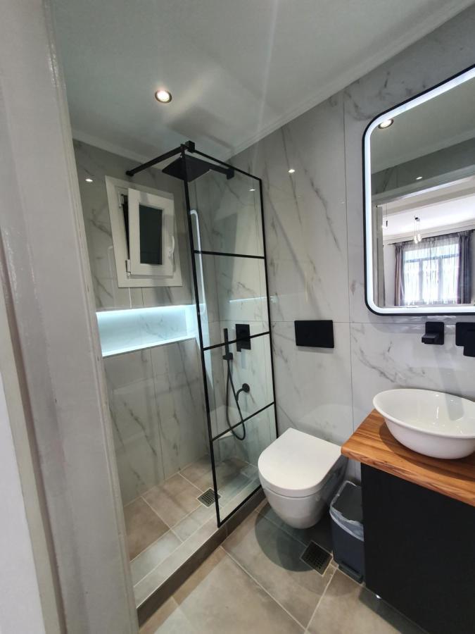 Egnatia Apartment *