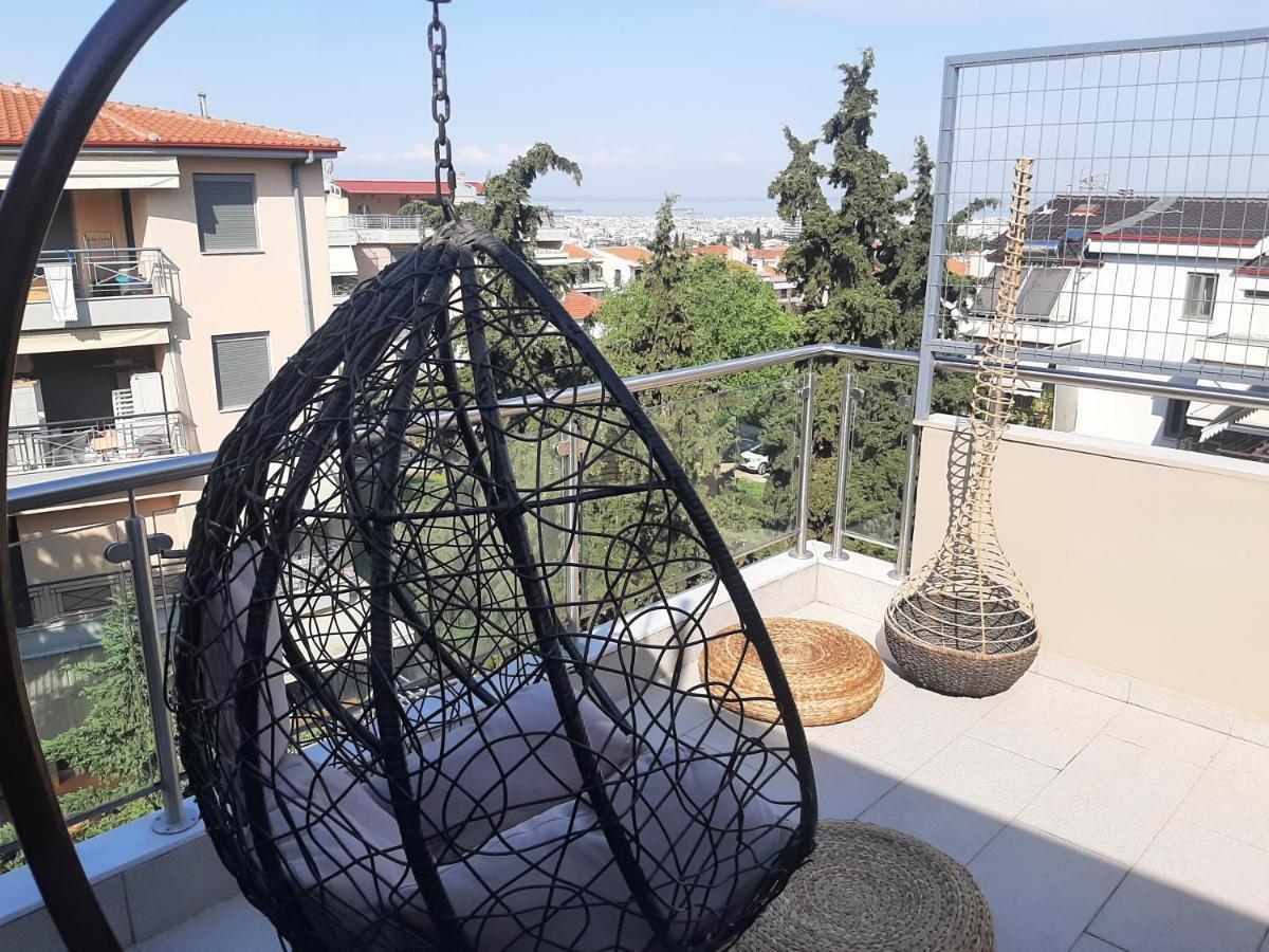 όμορφο διαμέρισμα- σοφίτα με υπέροχη θεα Apartamento