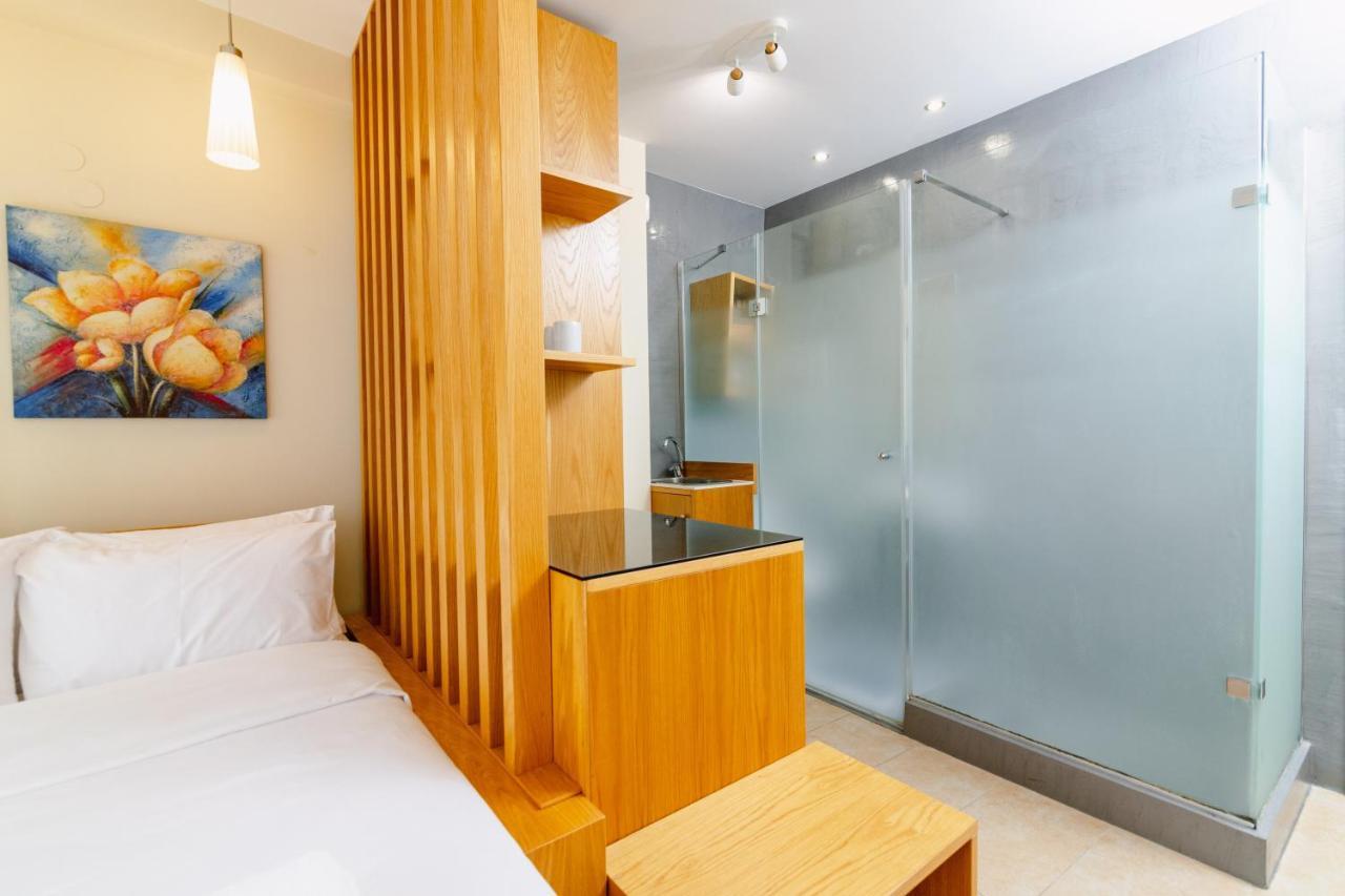 F & B Collection - Kassandrou Apartment