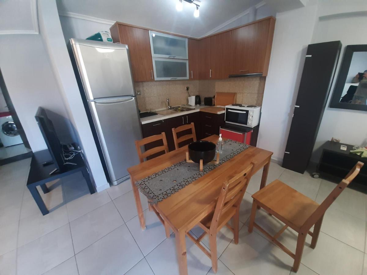 όμορφο διαμέρισμα- σοφίτα με υπέροχη θεα Apartamento *