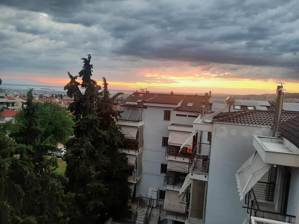 όμορφο διαμέρισμα- σοφίτα με υπέροχη θεα