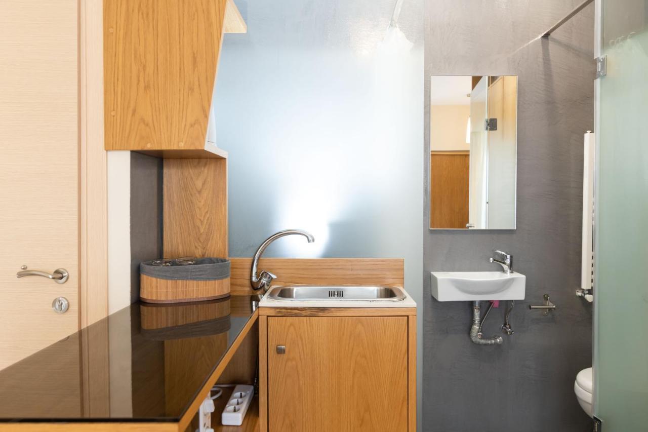 F & B Collection - Kassandrou Apartment