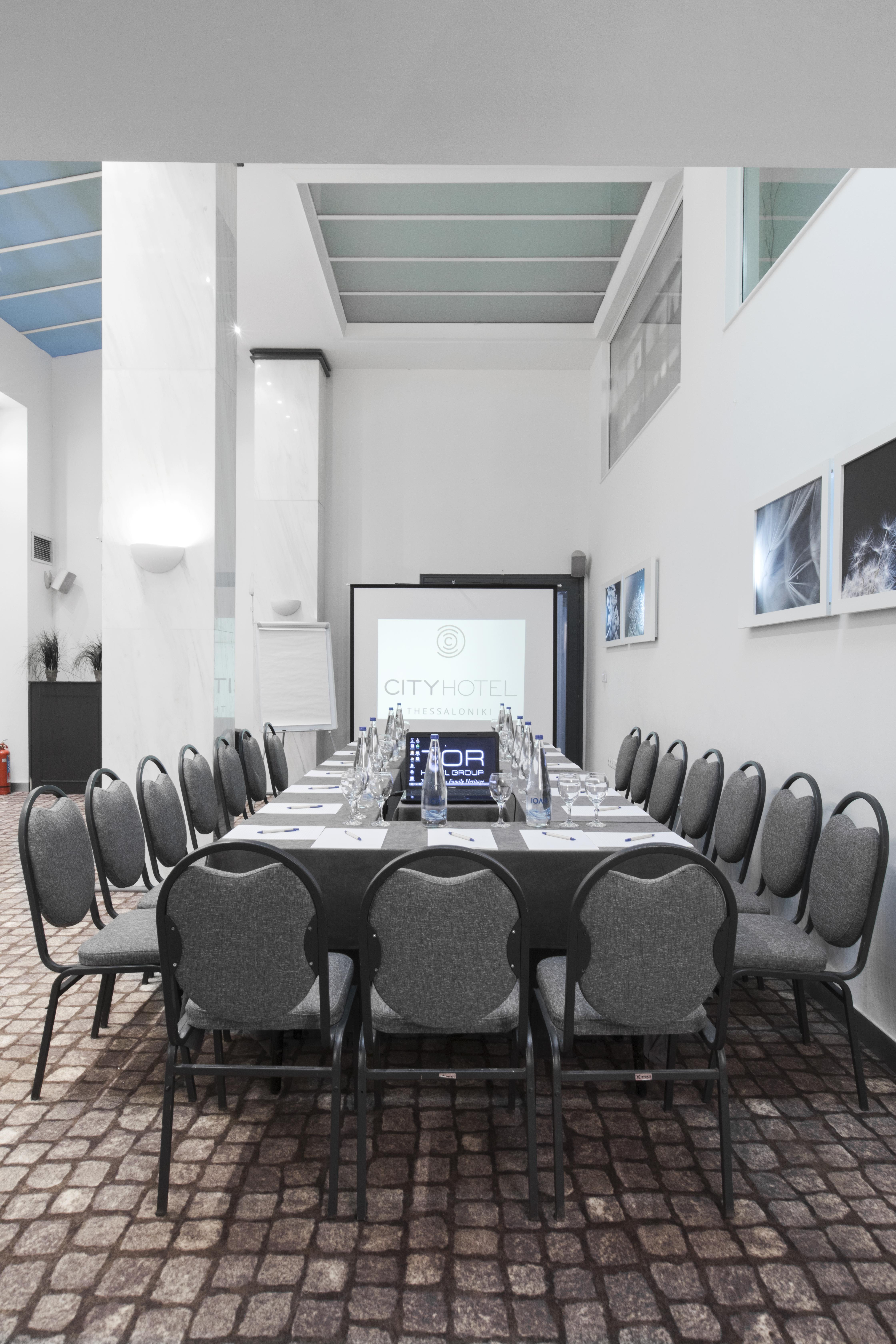 City Hotel 4*