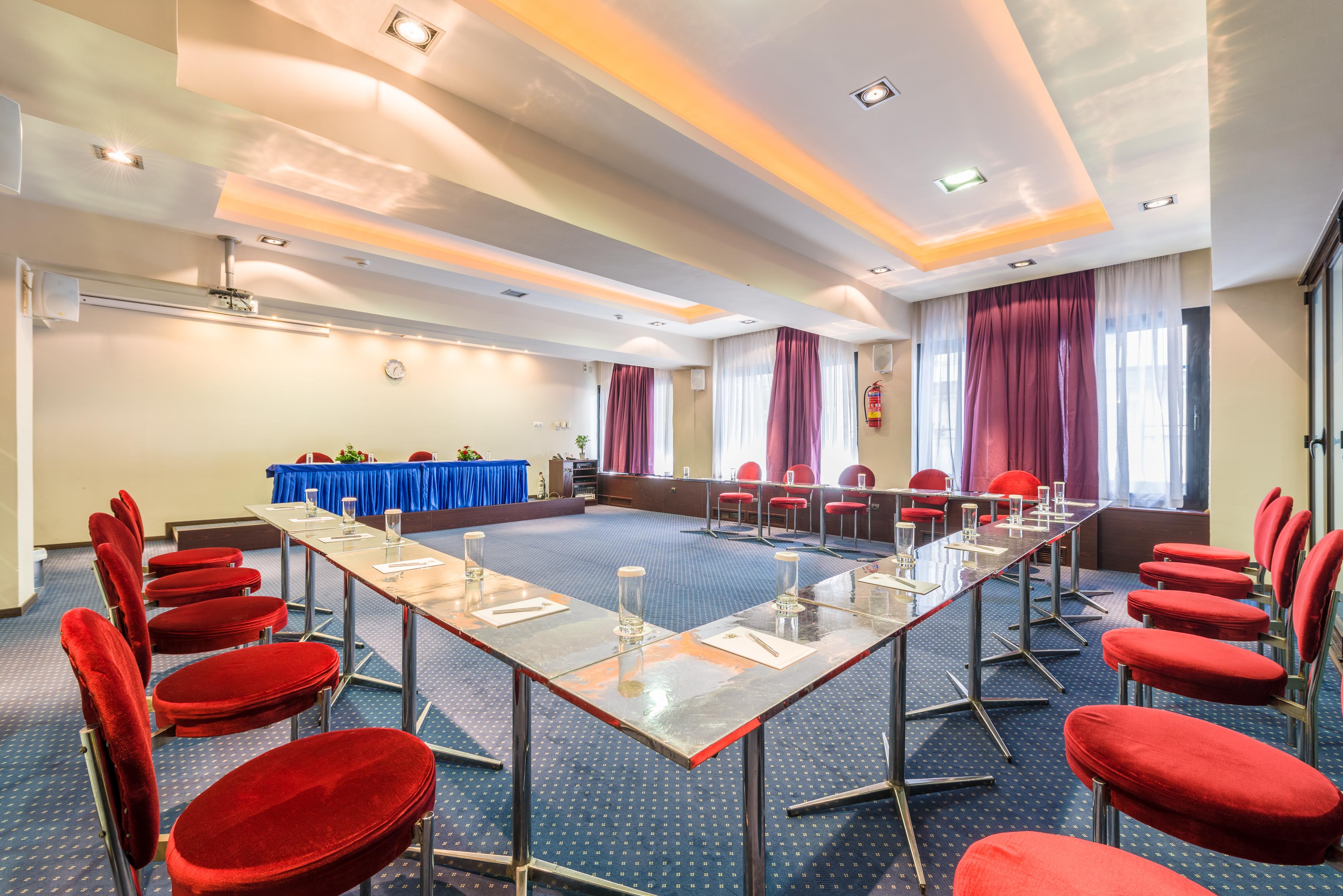 Queen Olga Hotel