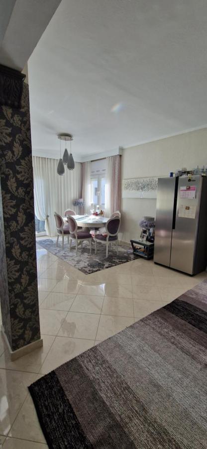 Sea View Across The Golden Bay Beach, Cosy Sunny, Spacious In Aretsou Kalamaria Apartment Thessaloniki