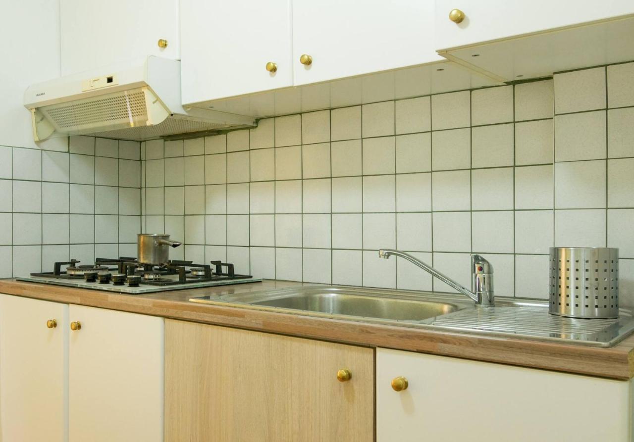 Cosy Flat Helexpo In Old Apartment Thessaloniki