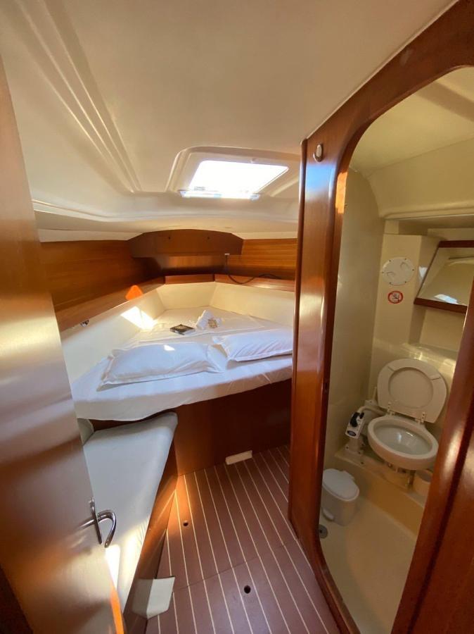 Botel North Aegean Sailinggodspeed *