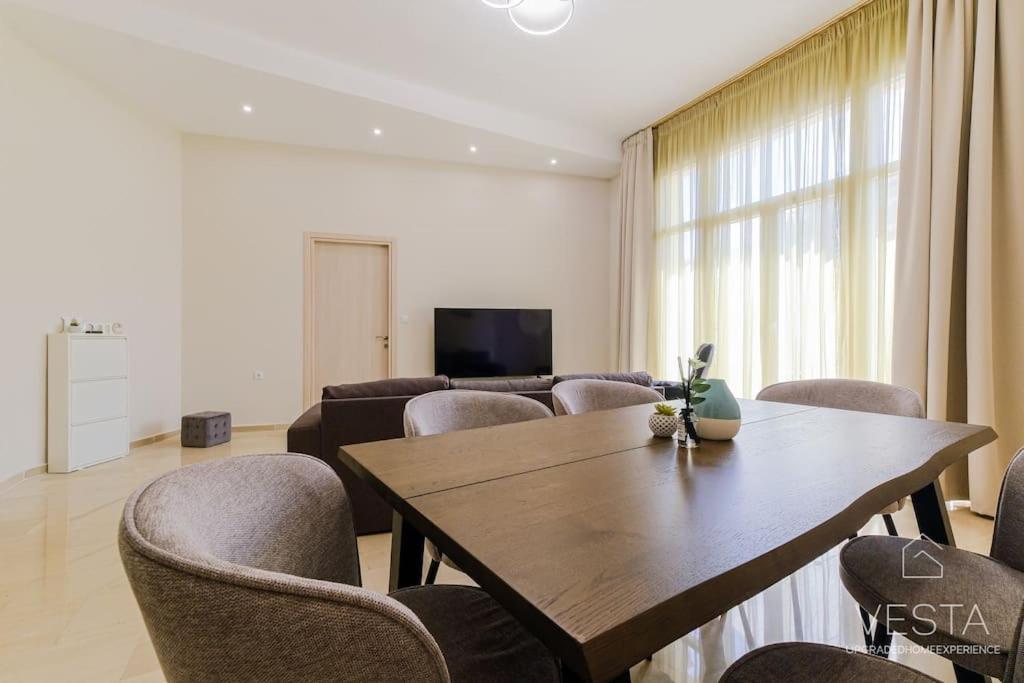 Roselyn 3-bdrm Central Suite, Vesta Philoxenia Apartment Thessaloniki