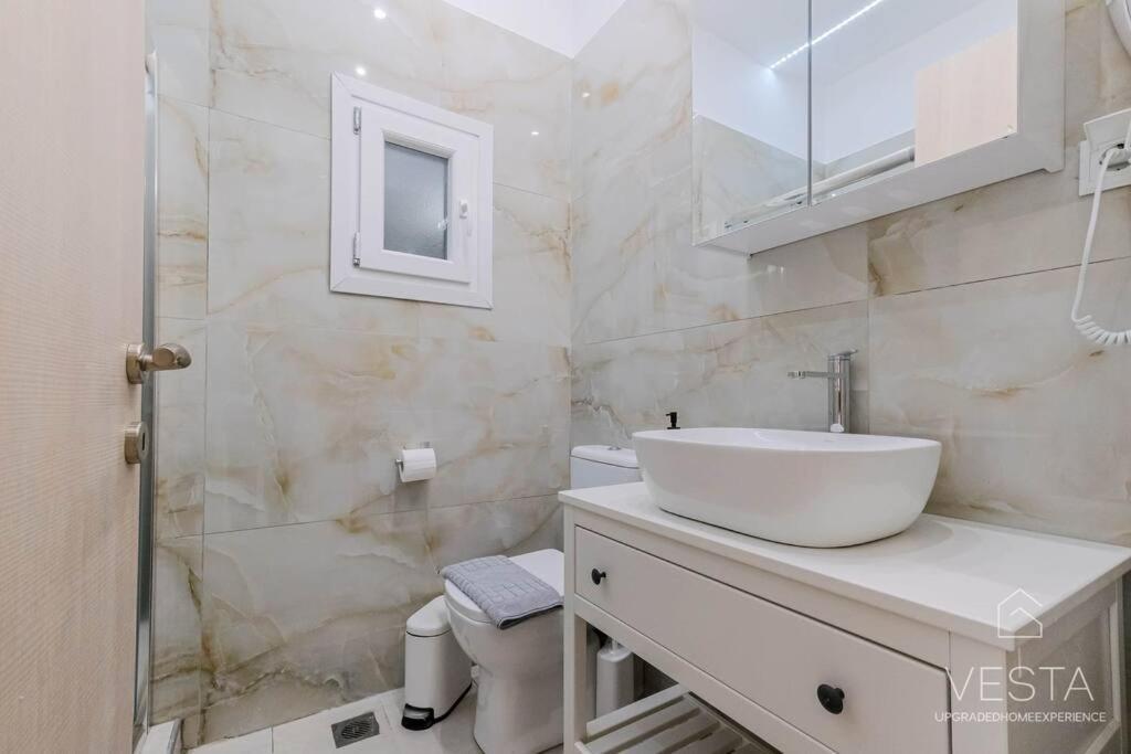 Roselyn 3-bdrm Central Suite, Vesta Philoxenia Apartment