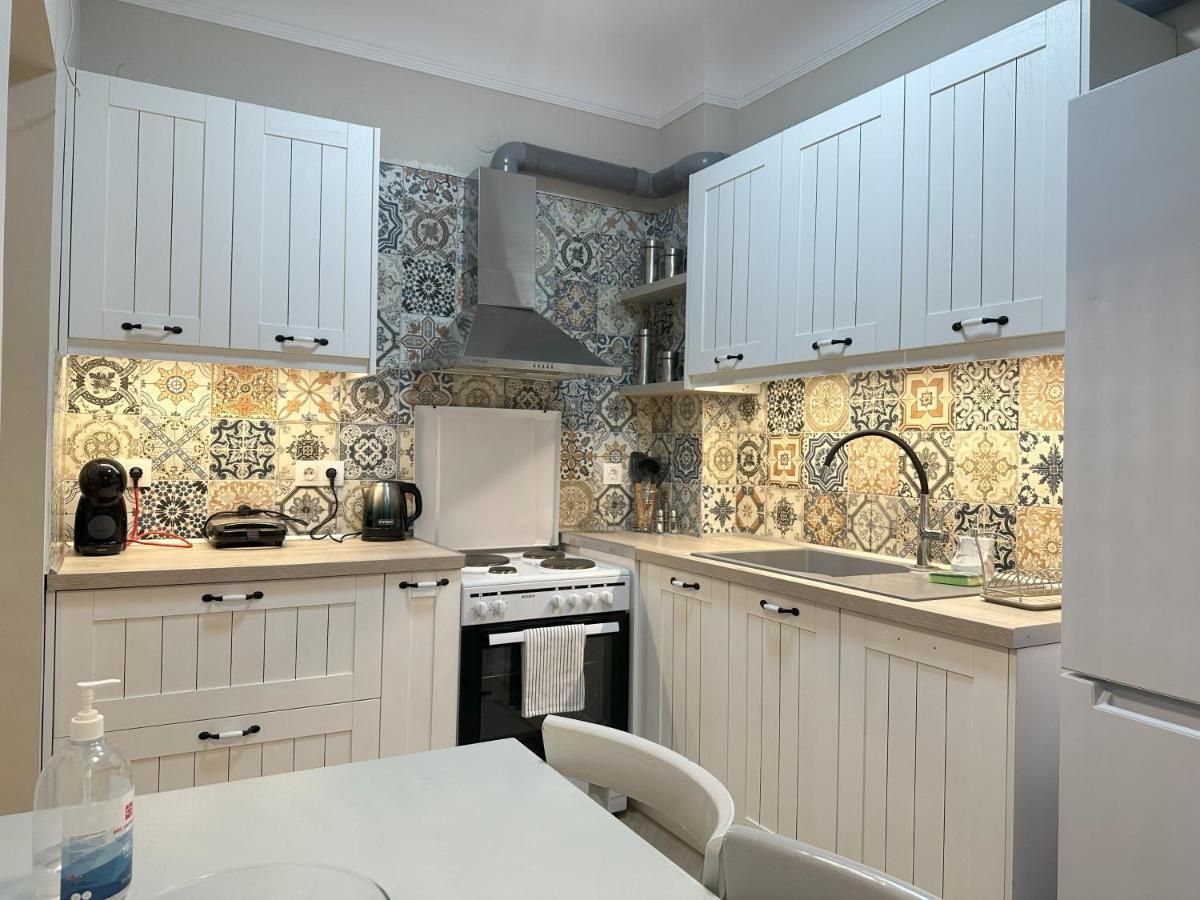 In The Center Of Agia Sophia Apartment *