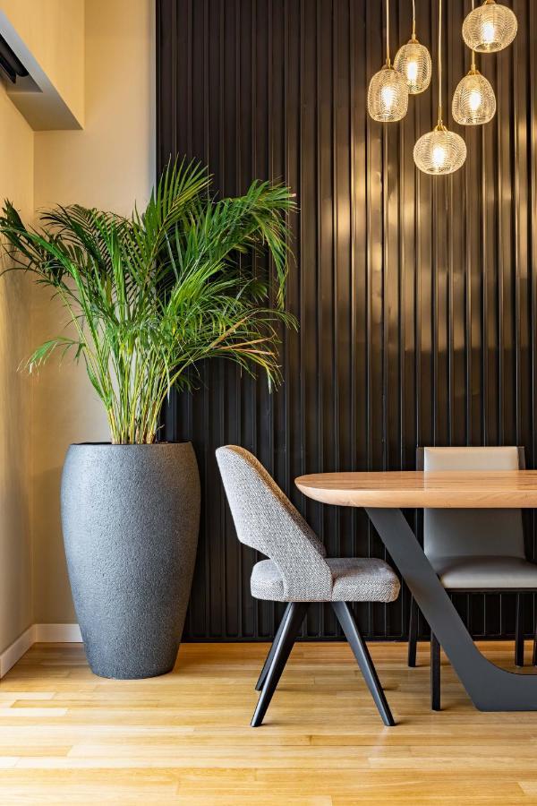Iconic Salonica Seafront Apartment *