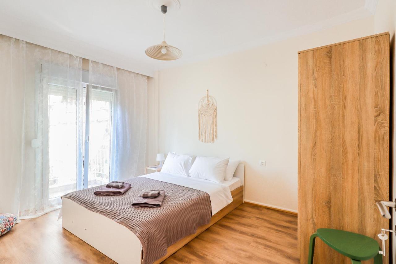 Apartment Grand Next To Center 3bd 110sqm *