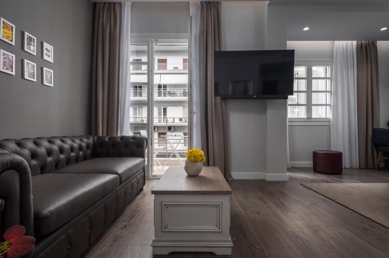 No 39 Svolou Apartment