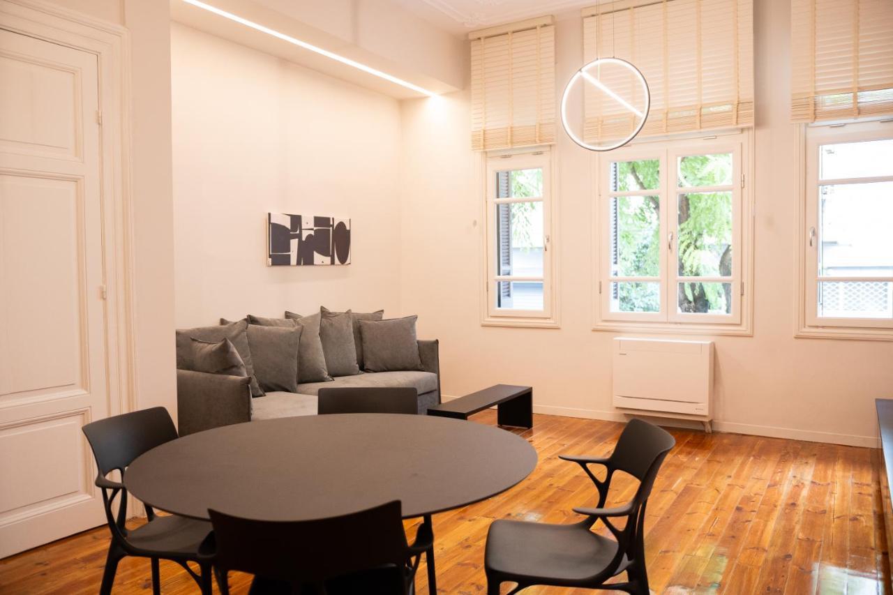 Taskou Luxury Apartment