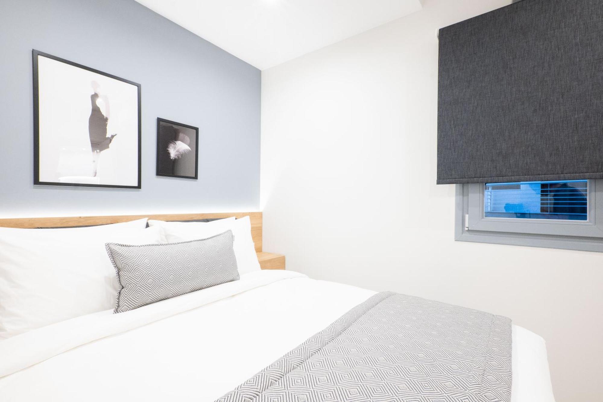 Apartment F & B Collection - Center Hidden Gem