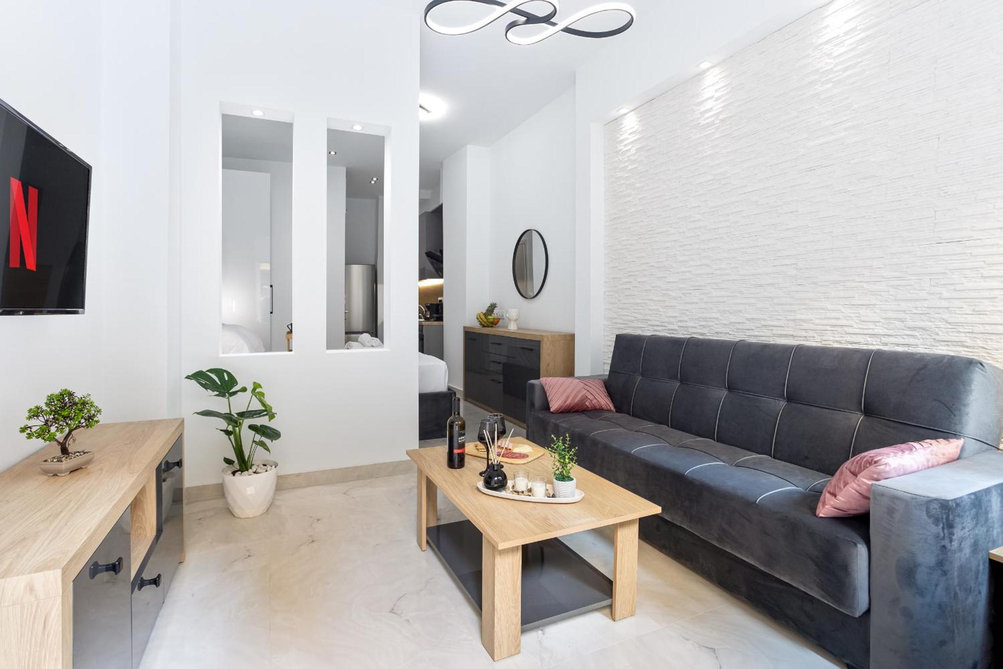 New Glamorous In Downtown * Thessaloniki