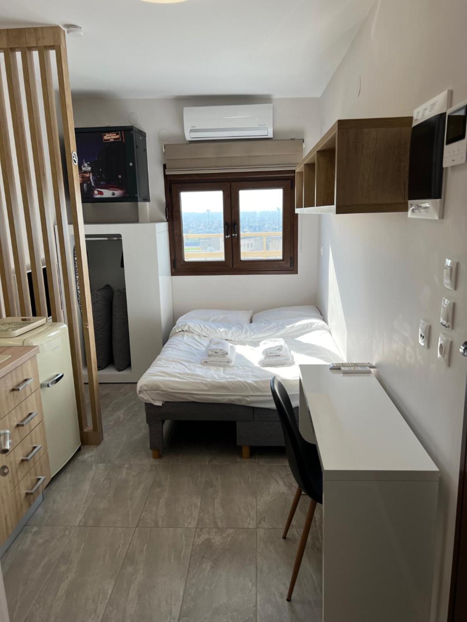 F & B Collection- 360 View Tiny Penthouse Apartment