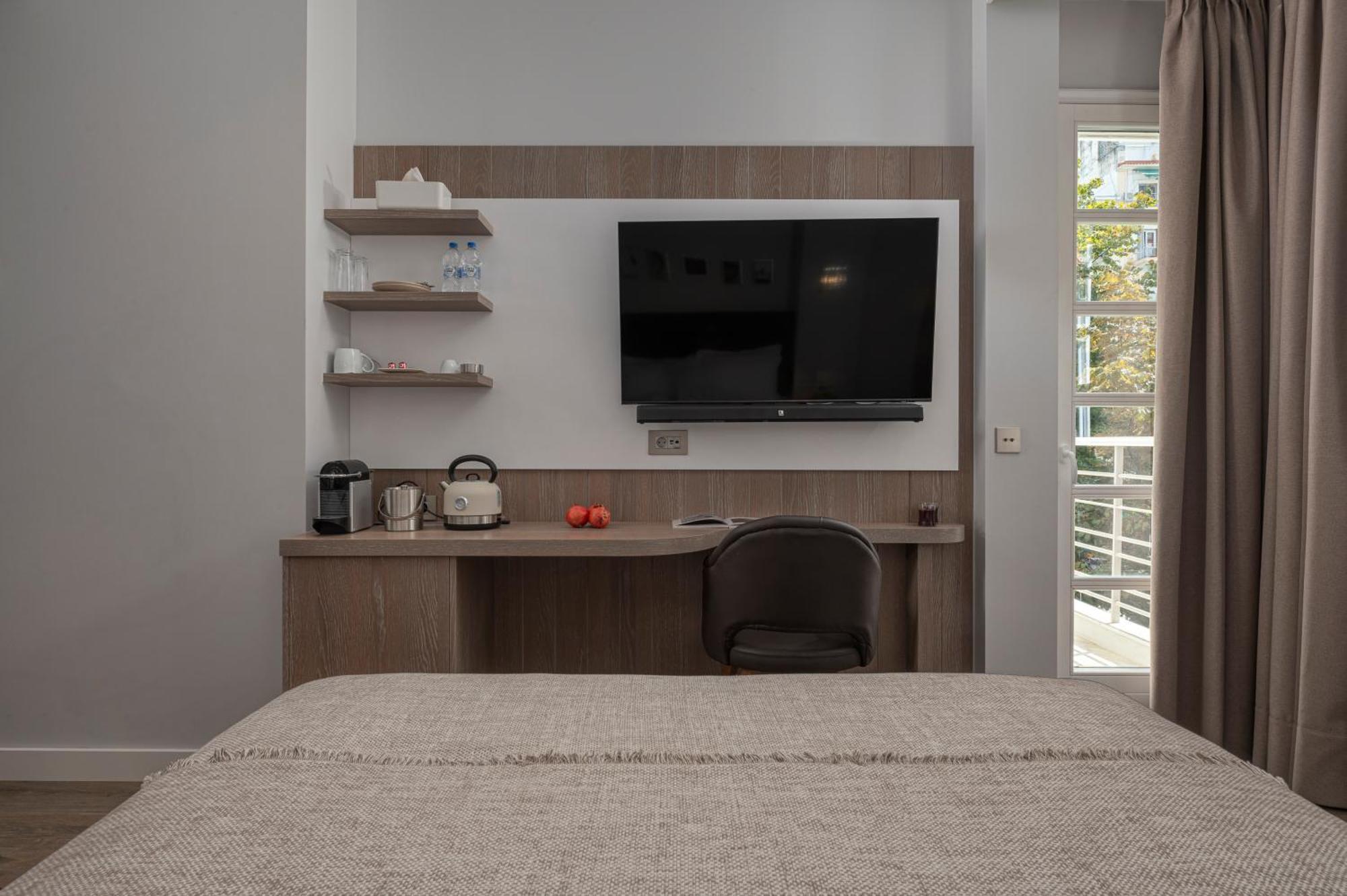 No 39 Svolou Apartment *