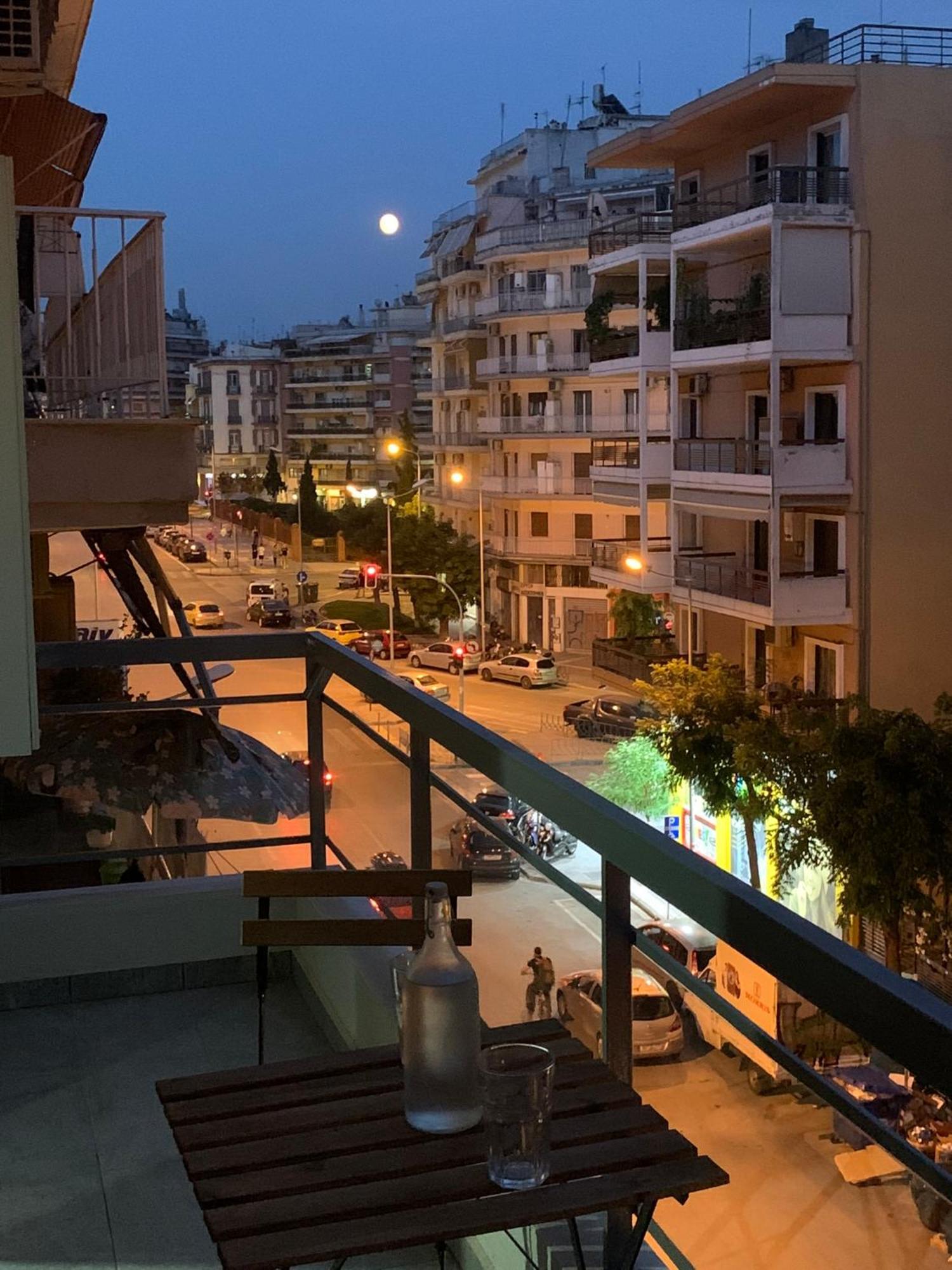 Lux , 3 Full Extra , Center Thessaloniki