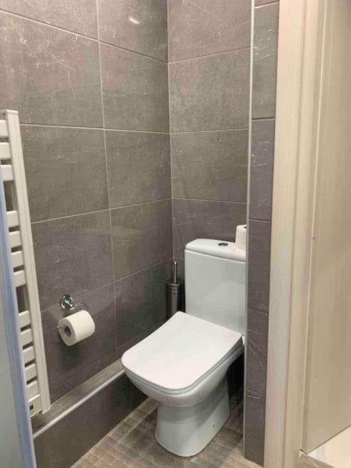 Lux , 3 Full Extra , Center Appartement *