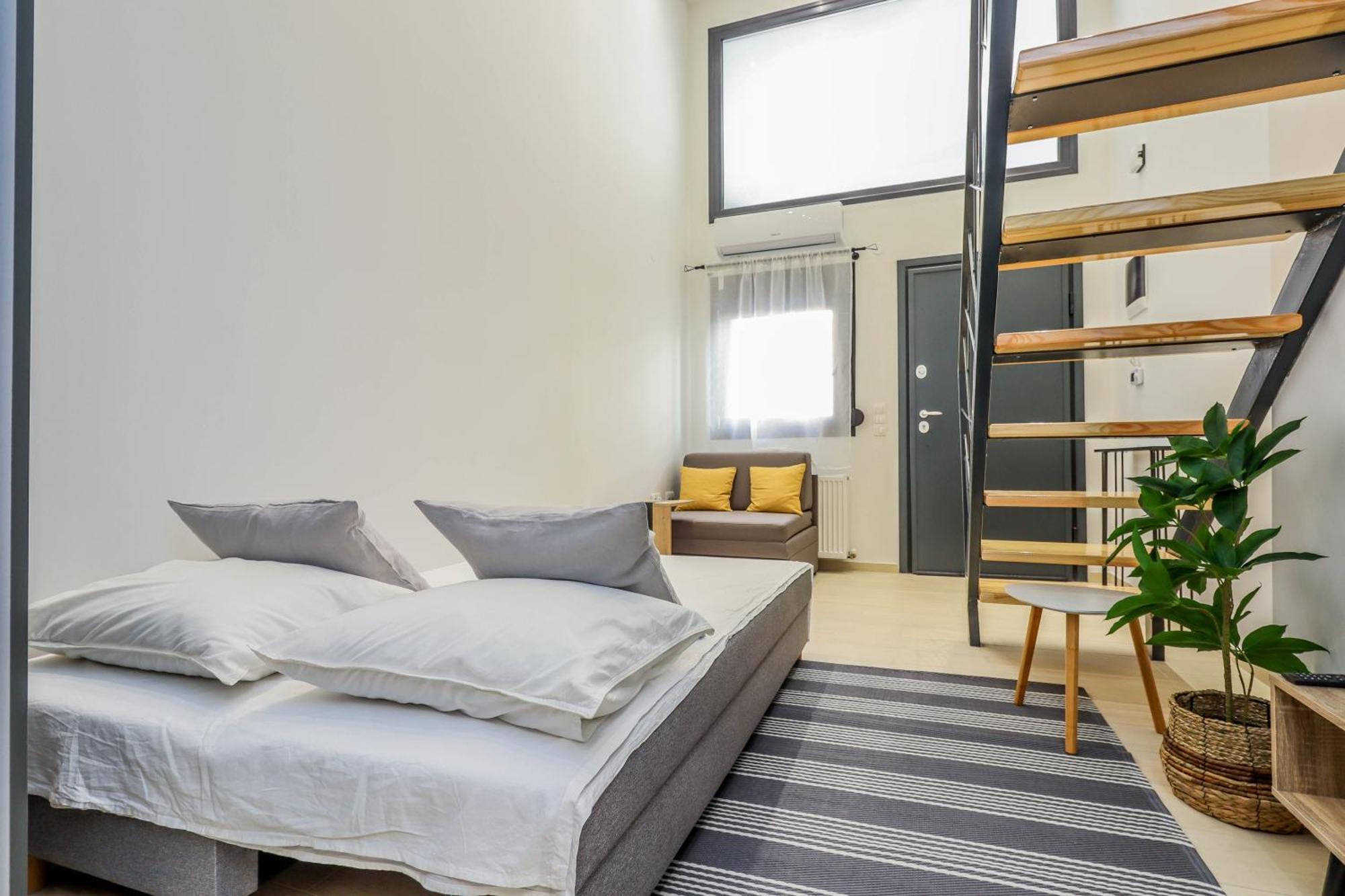 Click Memory And Loft Next To Center Apartment *