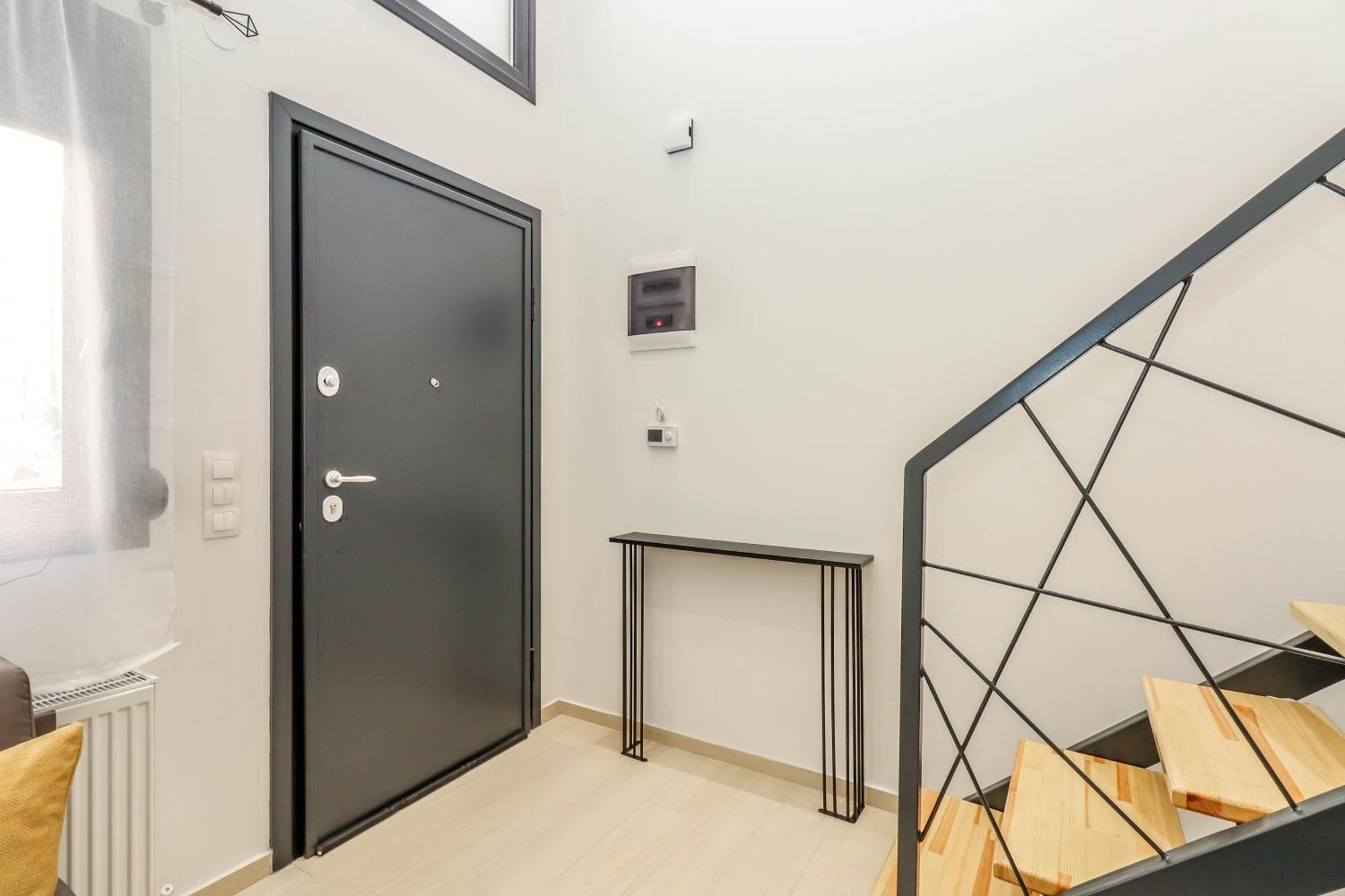 Click Memory And Loft Next To Center Apartment Thessaloniki