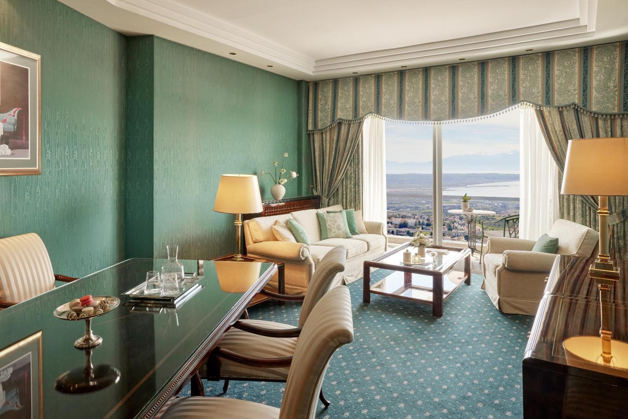Panorama Hotel 4*