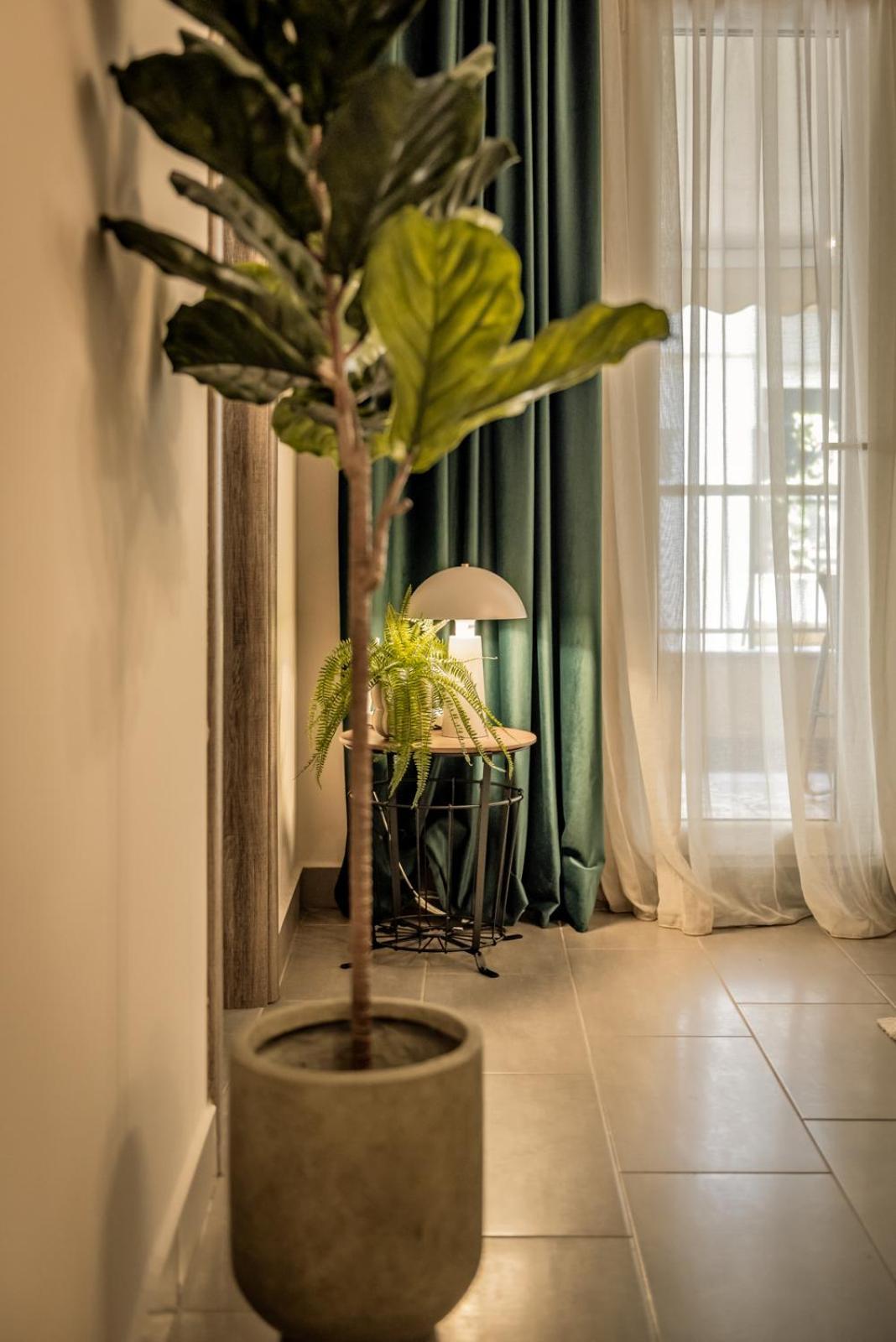 Estia On White Tower Midas Project