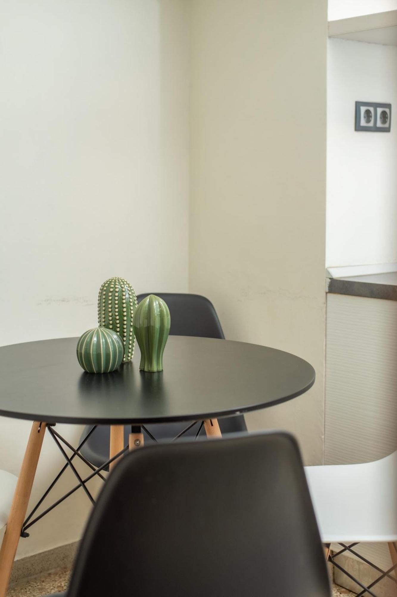 Houseloft Rotunda Getaway Apartment *