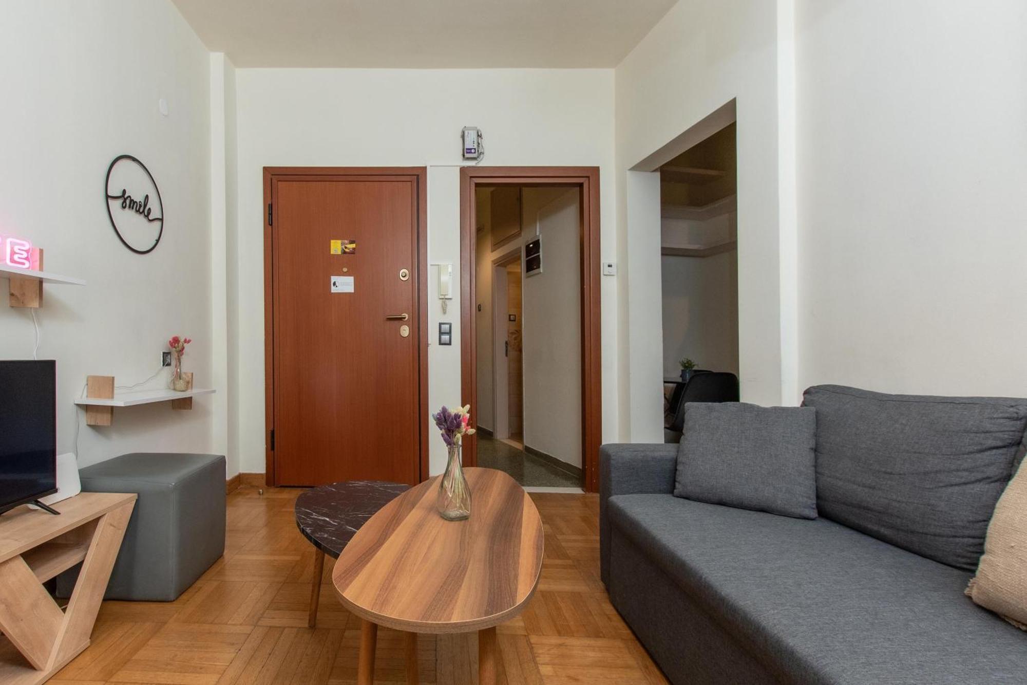 Houseloft Rotunda Getaway Apartment