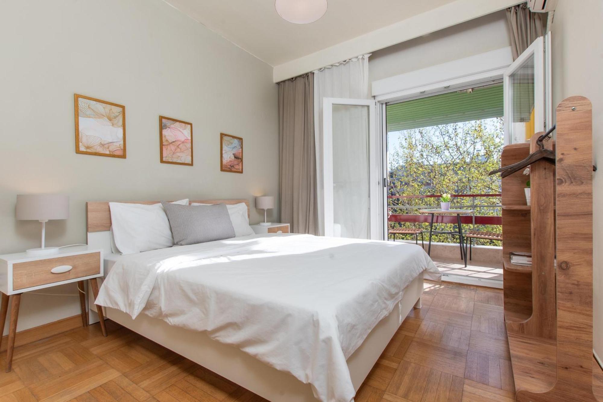 Houseloft Rotunda Getaway Apartment *